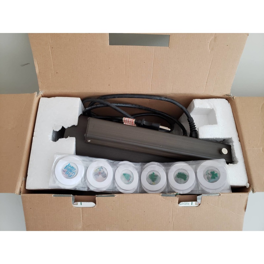 Kmart Trim a Home Outdoor Projector All Year Round Holiday Display 30 Slides EUC